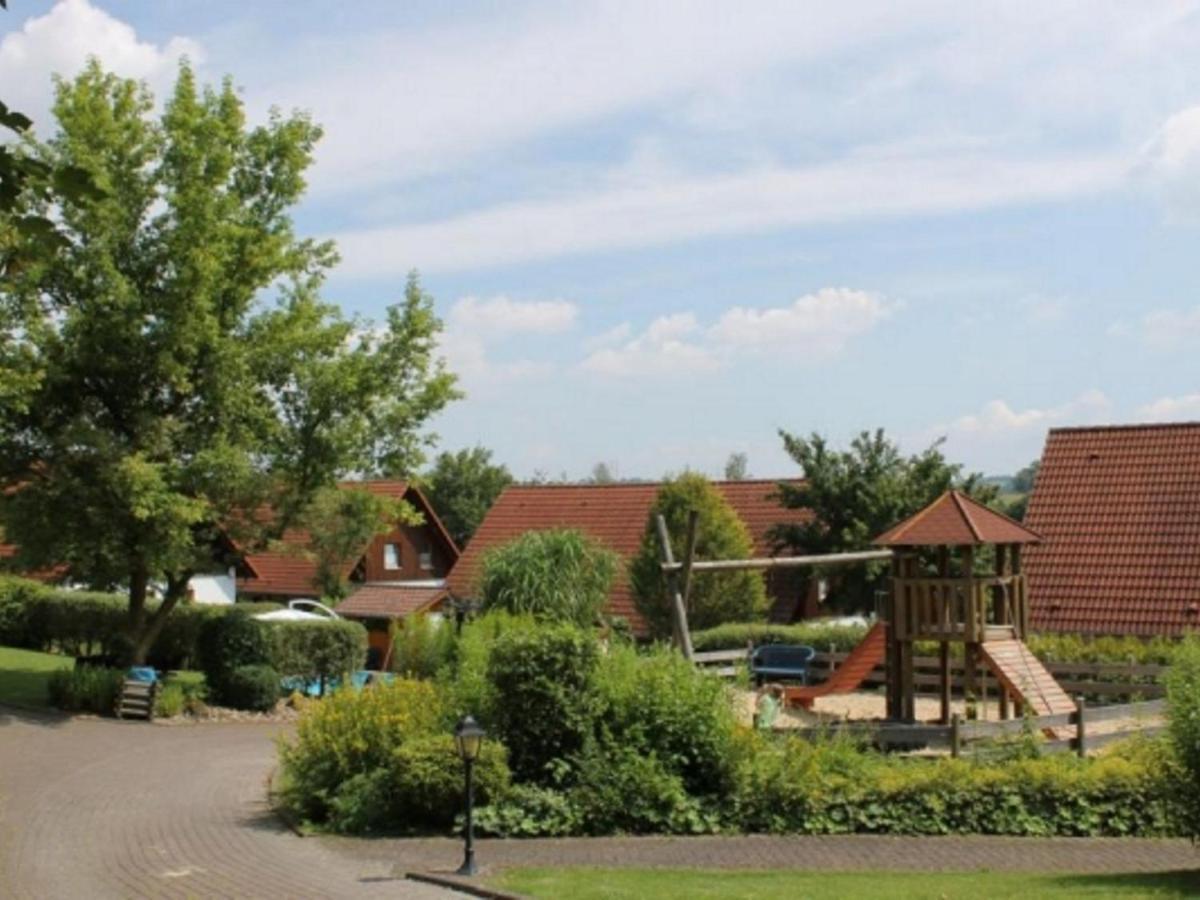 Spacious Apartment In The Green Bruchttal Bredenborn Esterno foto