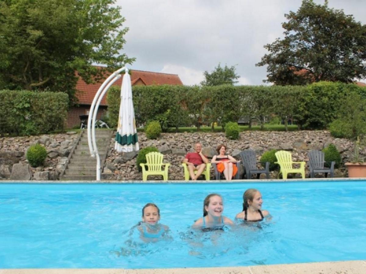 Spacious Apartment In The Green Bruchttal Bredenborn Esterno foto