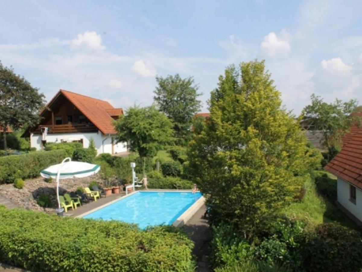 Spacious Apartment In The Green Bruchttal Bredenborn Esterno foto