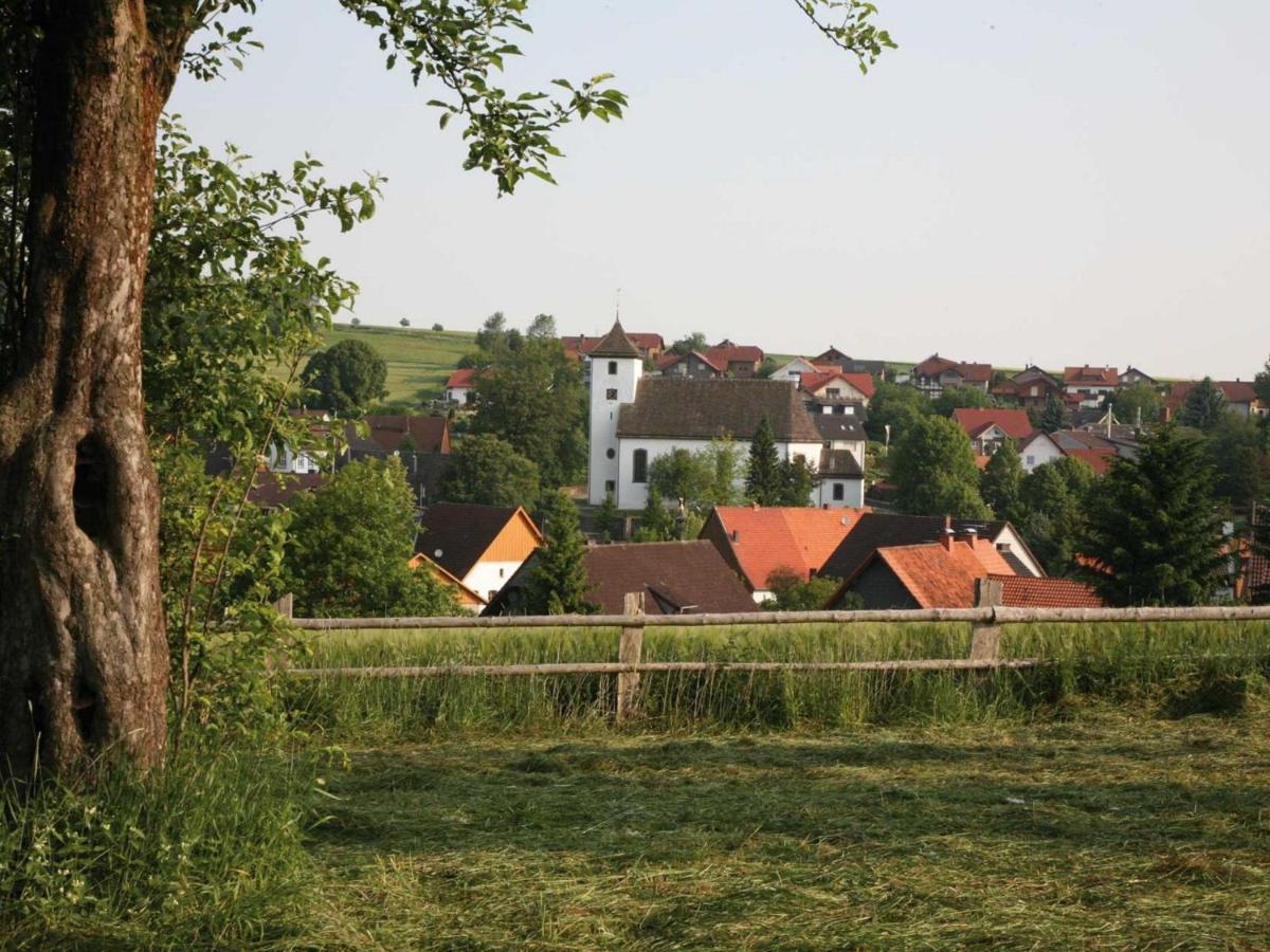 Spacious Apartment In The Green Bruchttal Bredenborn Esterno foto