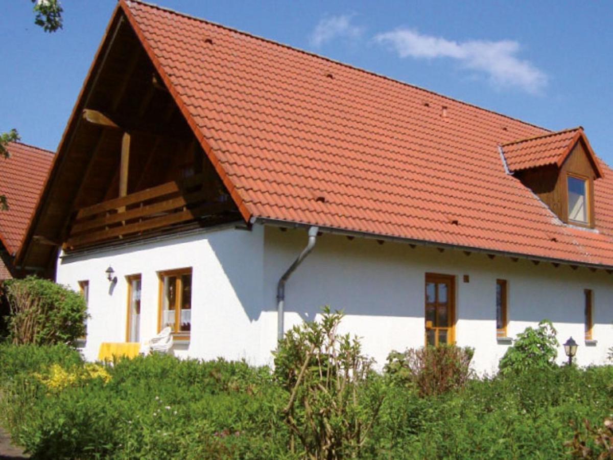 Spacious Apartment In The Green Bruchttal Bredenborn Esterno foto